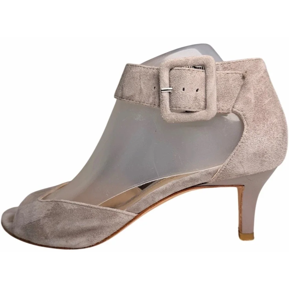 Pelle Moda Berlin Suede Kitten Heel Sandals Taupe Gray Ankle Strap 8M Neutral - Picture 3 of 11